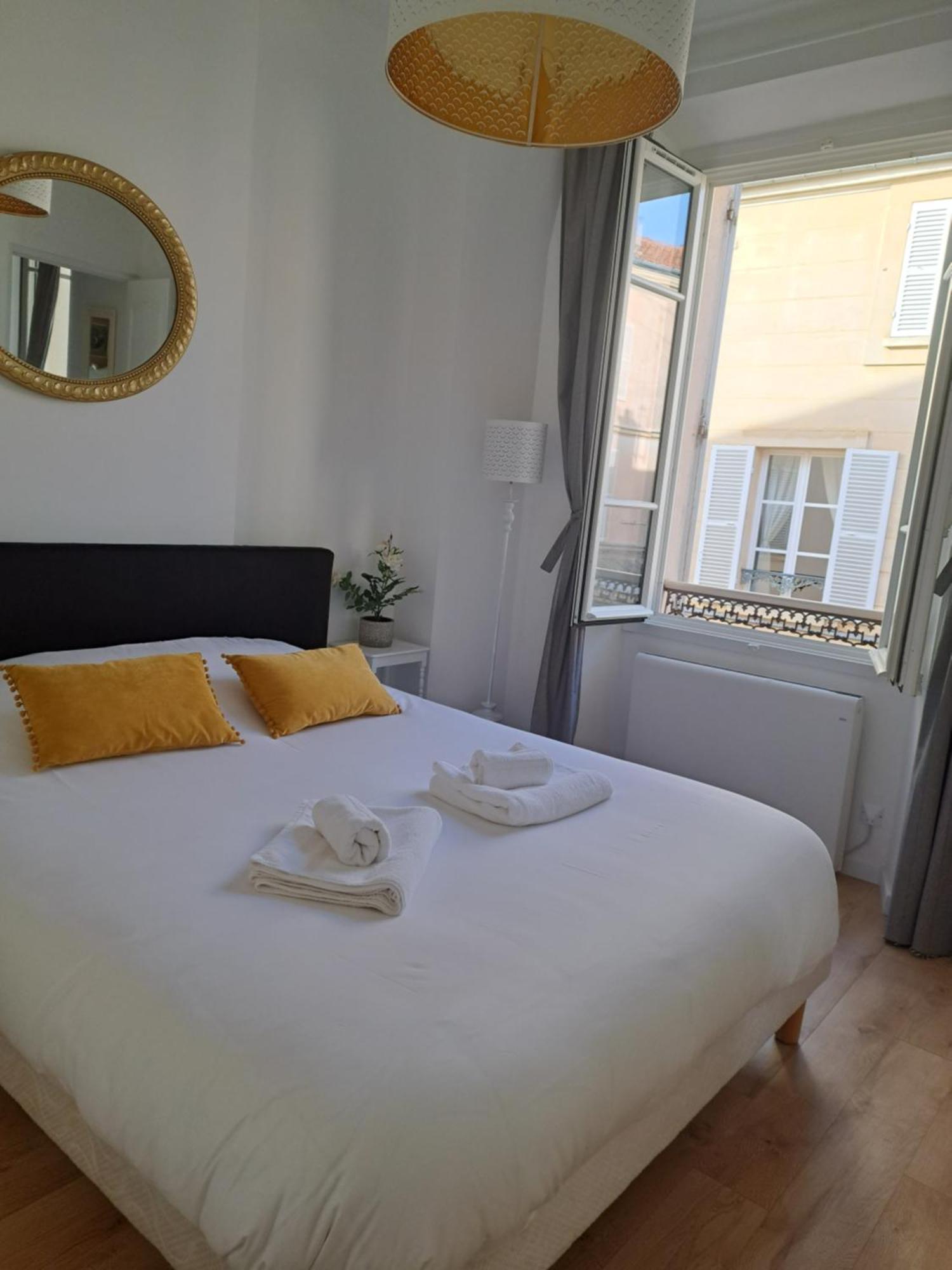 Agreable 2 Pieces - Rue Du Vieux Versailles Esterno foto